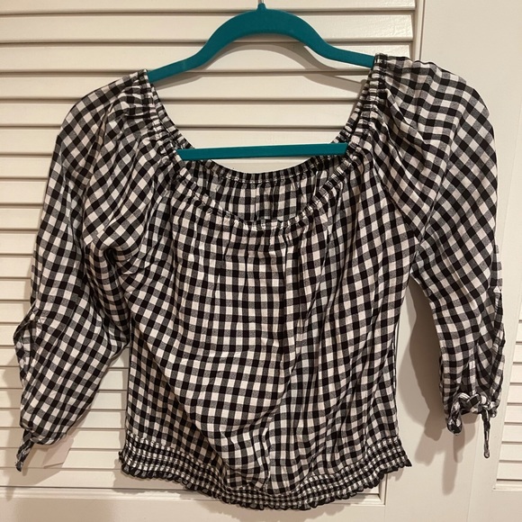 Women’s Hollister Top | BRAND NEW - Picture 1 of 4